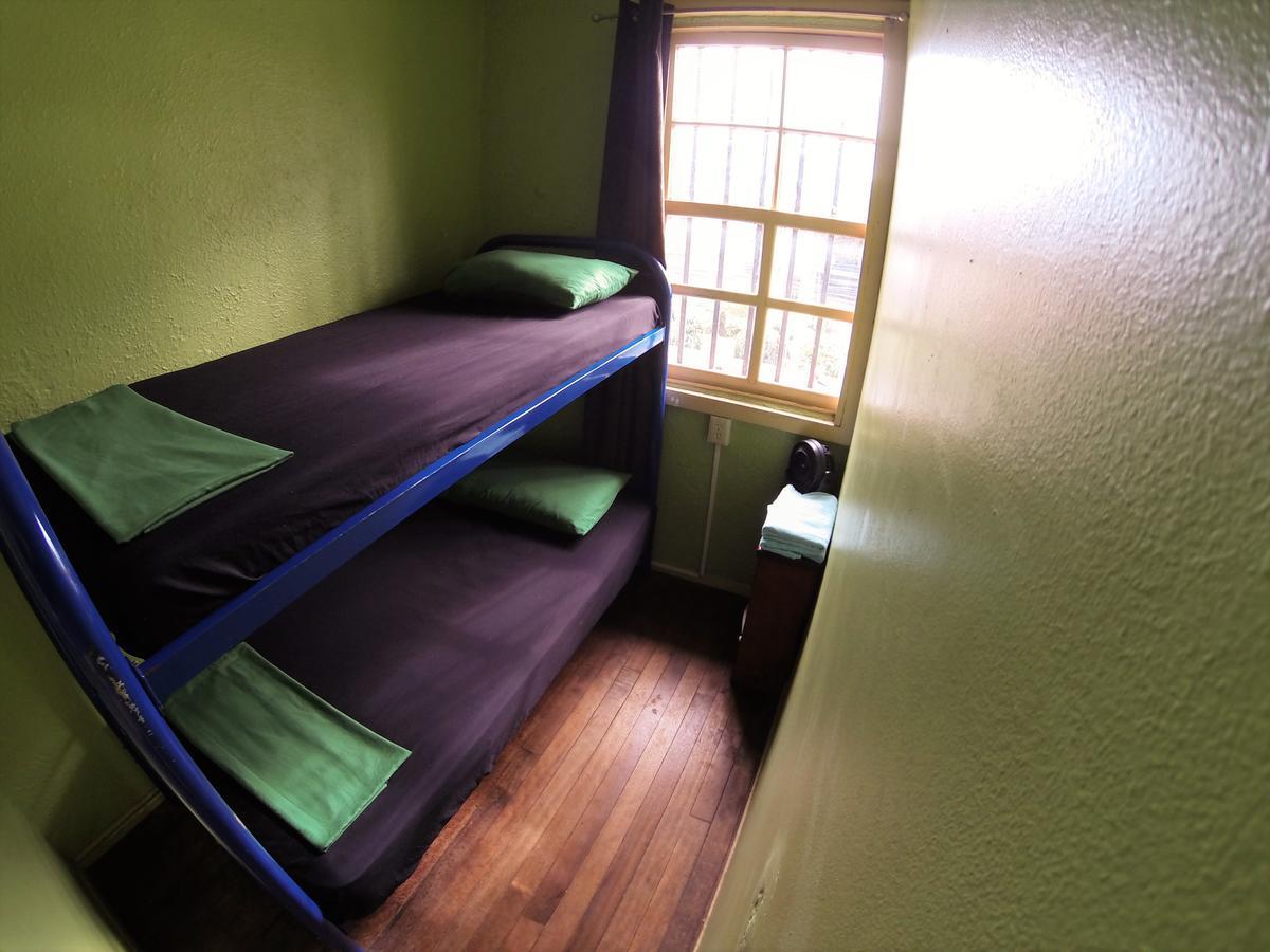 Relax Hostel Сан-Хосе Экстерьер фото